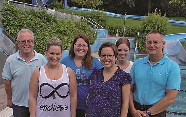 Der neue Vorstand (v.li.): Beisitzer Heinz Paffhausen und Anna Paffhausen, Schriftführerin Eva Ziegler, Erste Vorsitzende Lena Blum, Kassenführerin Annette Demuth und 2. Vorsitzender Manfred Wipperfürth. Es fehlen: der sportliche Leiter Jochen Biethke, Beisitzer Uta Pörzgen und Winfried Feld. privat