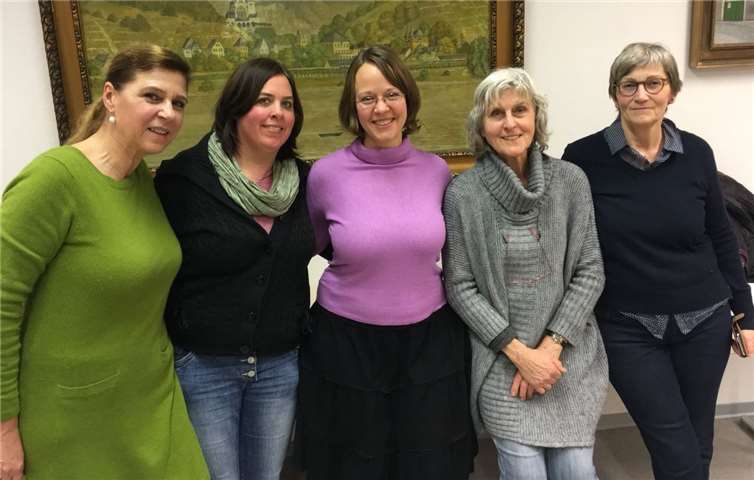 Der neue Vorstand: v.li. Conny Schmidt, Andrea Syberz, Kalinka Herz, Margitha Kölblinger und Bea Liesenfeld.privat