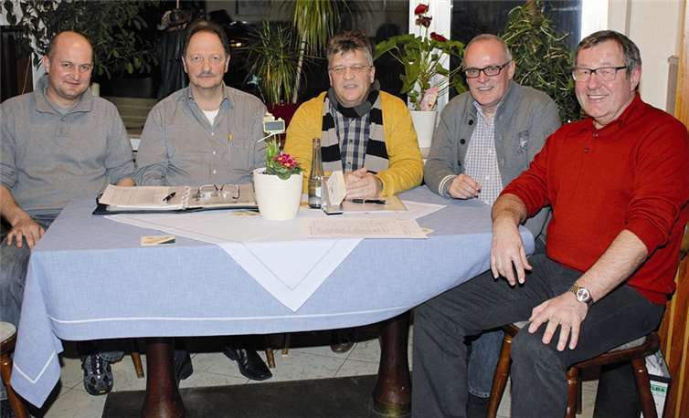 Der neue Vorstand (v.li.): Thomas Sesterhenn, Ferdi Sesterhenn, Kurt Fuhrmann, Horst Adams, Hans-Josef Schäfer. privat