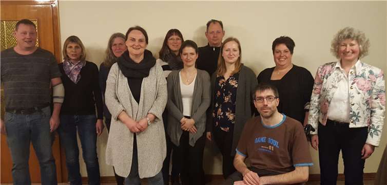 Der neue Vorstand (v.l.n.r.): Mike Hentschel, Andrea Becker, Sabine Mereien-Arnolds, Anja Waldorf-Geber, Nadine Moore, Mailin Weizenegger, Marcus Moore, Regina Selzer, Christoph Conrad, Silke Hentschel, Hildegard Bosch. Foto: privat