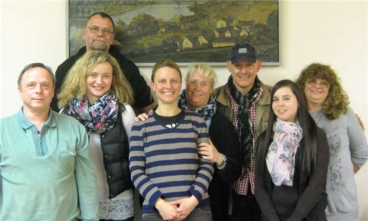 Der neue Vorstand (v.l.n.r.): Wolfgang Wienhusen (Schriftführer), Theo Honnef (2. Vorsitzender), Nicole Halft (Beisitzerin), Joanna Mülbüsch (2. Schatzmeisterin), Britta Löhr-Eich (1. Vorsitzende), Günter Mülbüsch (Beisitzer), Bianca Schmidt (Beisitzerin) und Petra Honnef (Schatzmeisterin) – Nicht auf dem Foto: Britta Sahr (Beisitzerin)