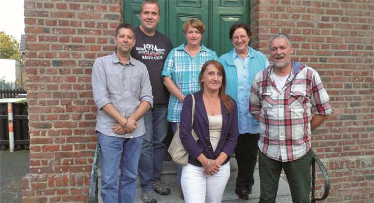 Der neue Vorstand: (von links) R. Schnitzler, R. Büser, D. Büser, C. Warnecke, Hedi Zensen und H. Klöß.privat