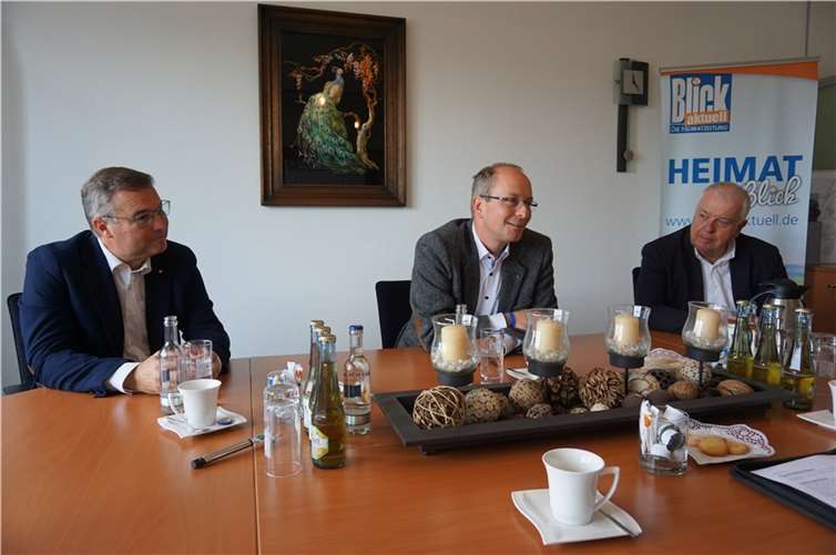 Der neue rheinland-pfälzische CDU-Generalsekretär Gerd Schreiner (Mitte) mit Horst Gies, MdL (l.) und Guido Ernst, MdL (r.).