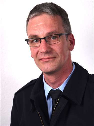 Neue Einheitsführer legten Amtseid ab Der neue stellv. Einheitsführer von Remagen-Kripp, Jürgen de Jong.