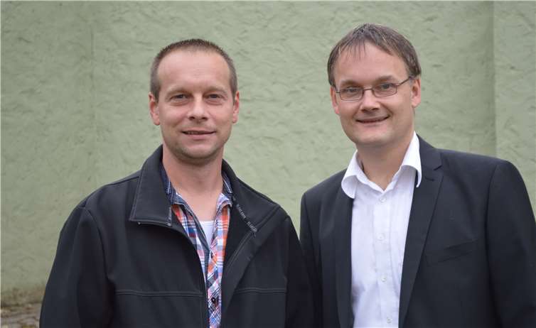 Der neue und der alte Vorsitzende: v.li. Michael Tillmann und Marcel Möcking.
