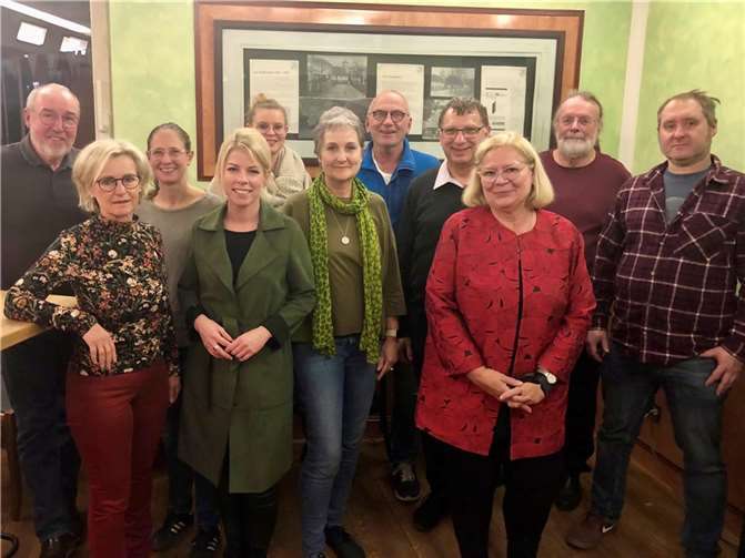 Der neugewählte Vorstand des Ortsvereines Oberbieber hat sich in seiner jüngsten Sitzung nach den Wahlen im Rahmen der Mitgliederversammlung konstituiert. Foto: SPD