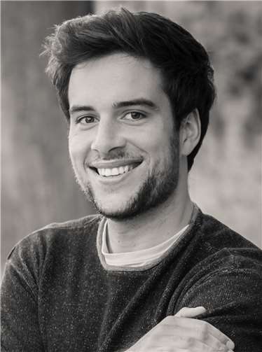 Der regionale Autor Marcus S. Theis liest zwei Mal im Friseursalon Roch. Foto: privat