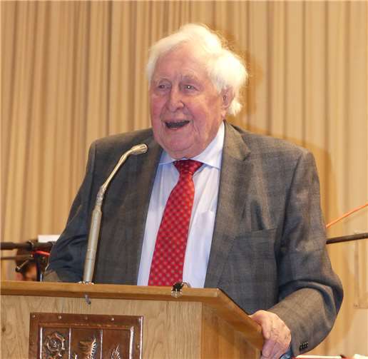 Der renommierte Politiker und Ehrengast Bernhard Vogel referierte zum Thema Wiedervereinigung.