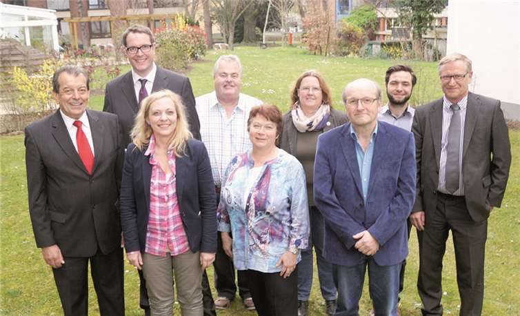 Der rheinland-pfälzische Gesundheitsminister Alexander Schweitzer sprach in Evangelischen Stift St. Martin in Koblenz mit Personalvertretern der von der Fusion betroffenen Häuser. privat