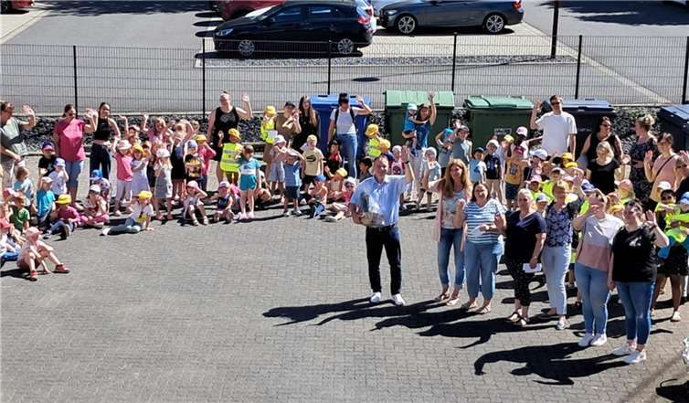 Der scheidende Stadtbürgermeister dankte dem Personal für die gute Zusammenarbeit. Foto: Susanne Vis