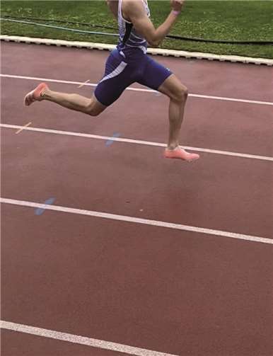 Der schnelle Leon Mürtz während seines Laufs über 200m.Foto: privat