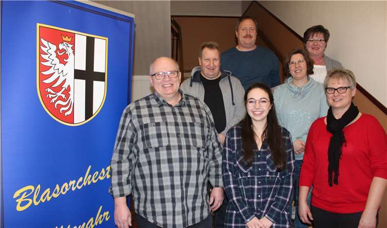 Der siebenköpfige Vorstand des Blasorchesters Altenahr stellt sich vor. Fotos: -Wite-