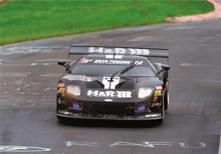 Der siegreiche Ford GT3 von Jürgen Alzen und Dominik Schwager.