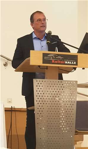 Der stellvertretende Vorsitzende der CDU-Kreistagsfraktion Jörg Lempertz bei seiner Rede im Rahmen der jüngsten Kreistagssitzung in Ochtendung. Foto: CDU-Kreistagsfraktion Mayen-Koblenz