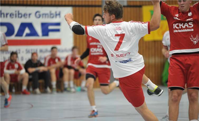 Der verletzte Andreas Dahmen fehlte der Mannschaft an allen Ecken und Kanten. privat