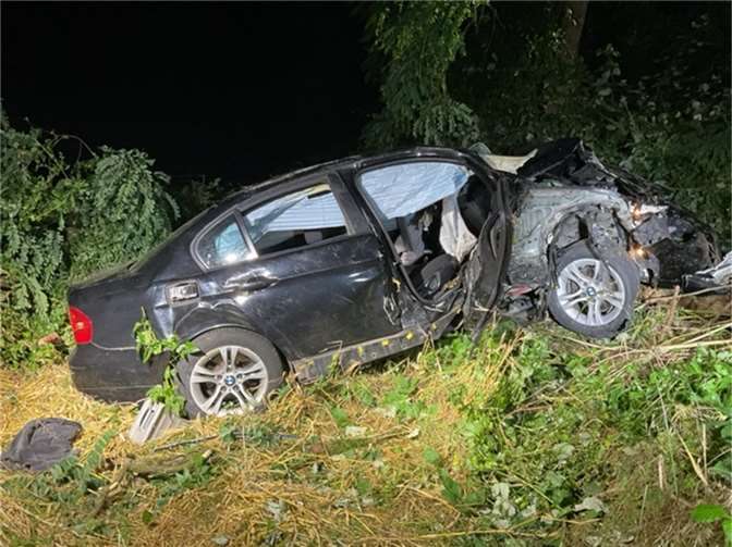 Der verunfallte PKW. Foto: Feuerwehr und Rettungsdienst Bonn
