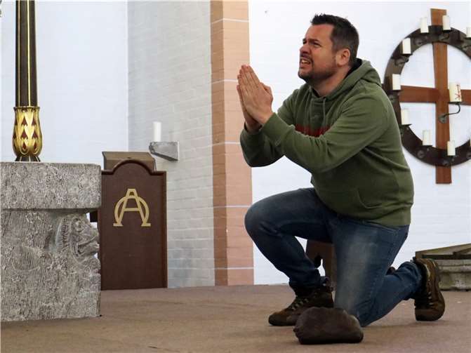 Der verzweifelte Judas (Mario Stratmann).