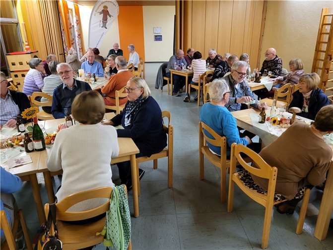 Der von dem Hotel Anker zubereitete Döbbekooche wurde von den Gästen sehr geschätzt und sorgte für eine ausgelassene Stimmung bis in die späten Abendstunden. Foto: privat