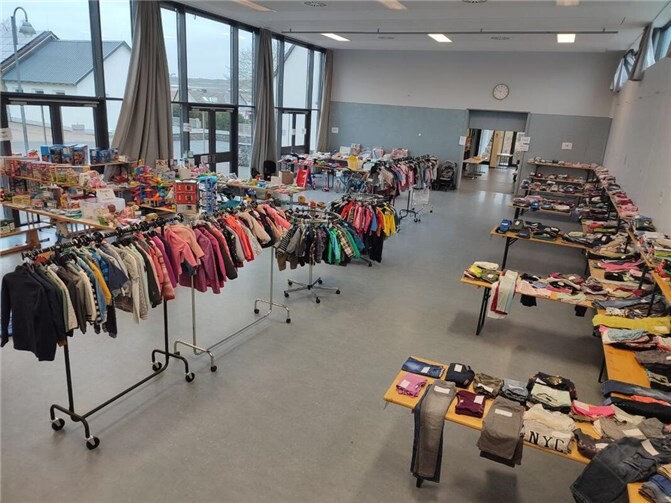 Der vorsortierte Flohmarkt rund ums Kind im Haus des Dorfes in Leimersdorf war erneut ein großer Erfolg.Foto: privat