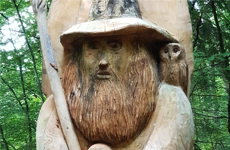 Der weise Zauberer Gandalf wacht über die Wanderschar. Foto: Horst Hohn