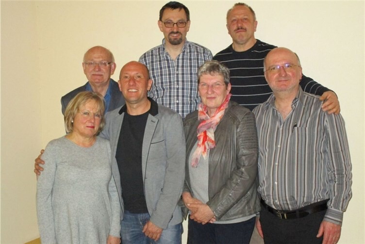 Der wiedergewählte Vorstand des AC Mallendar mit dem Vorsitzenden Jürgen Löhr. privat