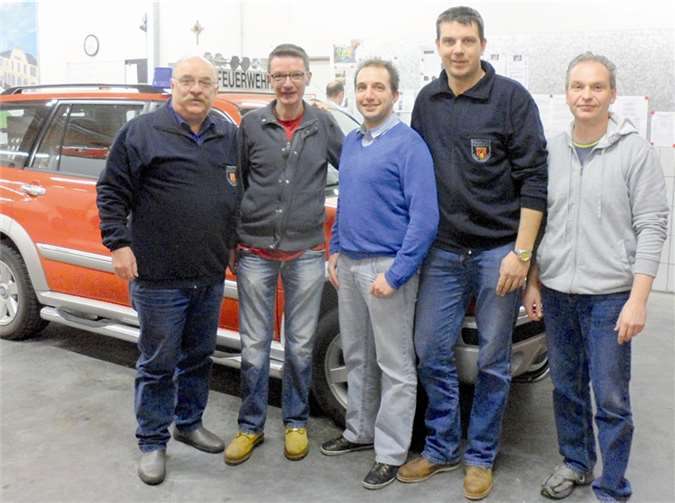 Der wiedergewählte Vorstand des Kameradschaftsvereines Florian Remagen: (v.l.) Kassierer Martin Tillmann, Schriftführer Uwe Heiden, Beisitzer Alexander Lembke, Vorsitzender Alexander Krahe, stellv. Vorsitzender Guido Lenz. privat