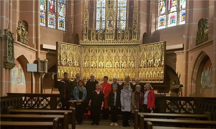 Der wunderschöne Goldaltar.