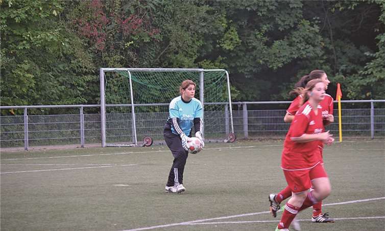 Derya Ersöz machte im Tor eine tolle Partie und hielt ihre Mannschaft immer wieder im Spiel. privat