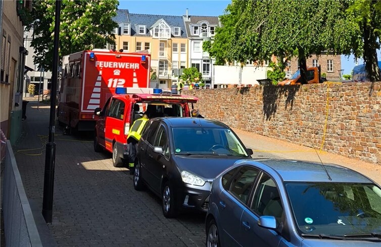 Derzeit befinden sich zahlreiche Polizeikräfte im Bereich Sinzig im Einsatz.