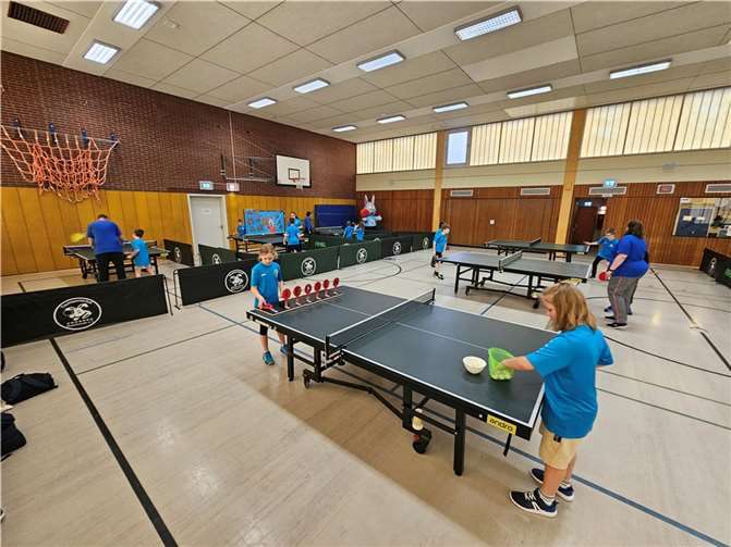 Derzeit sind wieder einige neu interessierte Kinder beim Tischtennisclub Buschhoven, um beim abwechslungsreichen Training „hinein zu schnuppern“. Foto: privat