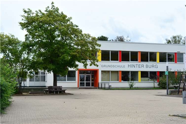 Derzeitige Ansicht der Grundschule Hinter Burg in Mayen.  Foto: Archiv/CF