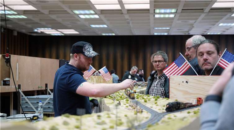 Detaillierte Motive gab es bei der großen Bahnmodellanlage „Pennsylvania Steel“, einem Stahlwerk in den USA in den 1950er Jahren, im Maßstab 1:160. Fotos: ND