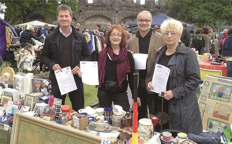 Detlev Pilger, Karin Warming, Fritz Naumann und Marion-Lipinski-Naumann (v. l.). Privat