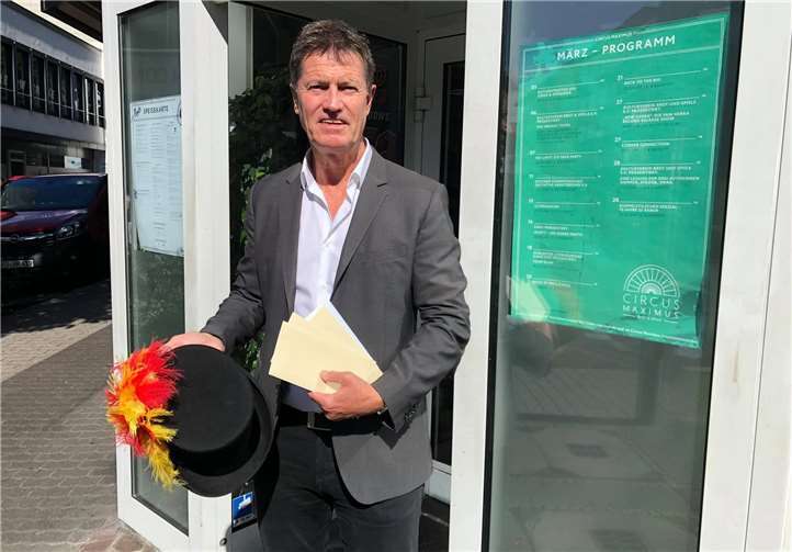 Detlev Pilger unterstützt die Verlosung mit einer eigenen Spende. Foto: privat