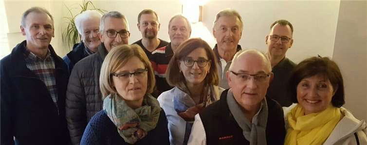 Deue Vorstand (v.l.n.r.) hinten: Horst M. Klaes, Klaus Marstaller, Jürgen Geisel, Andreas Kessler, Heinz-Günter Reffgen, Hans-werner Remy , Bernd Odenahsuen; vorne: Gundi Krebs, Gabi Kessler, Klaus W. Müller, Brigitte Limbach.