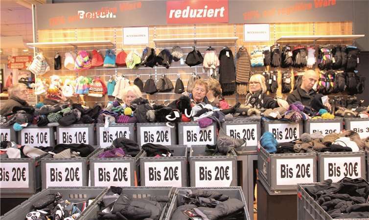Deutliche Rabatte machen Lust aufs Stöbern und Entdecken. Großer Andrang herrschte bei Intersport Krumholz in Bad Neuenahr-Ahrweiler an den beiden ersten Tagen des Räumungsverkaufs. CBÜ