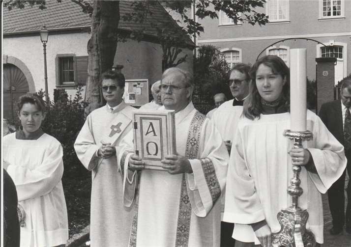 Diakon Hubert Flohe bei seiner Einführung in der Pfarrei Ahrweiler am 21. Mai 1995. Foto: privat