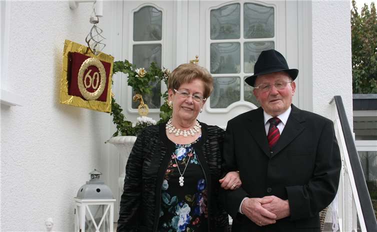Diamantene Hochzeit feierten in Waldorf die Eheleute Alois und Christel Harst. WER