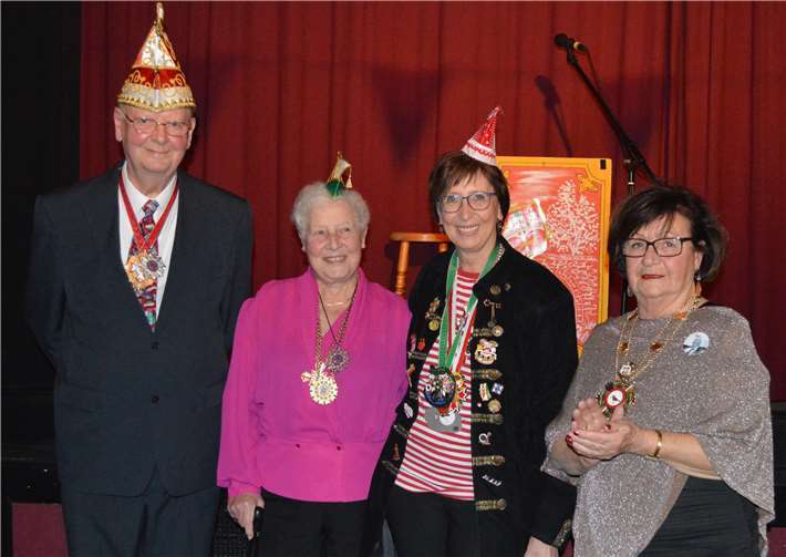 Diamantenes Jubiläum: Hans und Irmgard Meyer (v. l.), Prinzenpaar vor 60 Jahren.