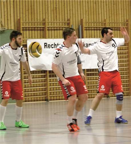 Dicht gestaffelt und konsequent agierten die Merler Herren. privat