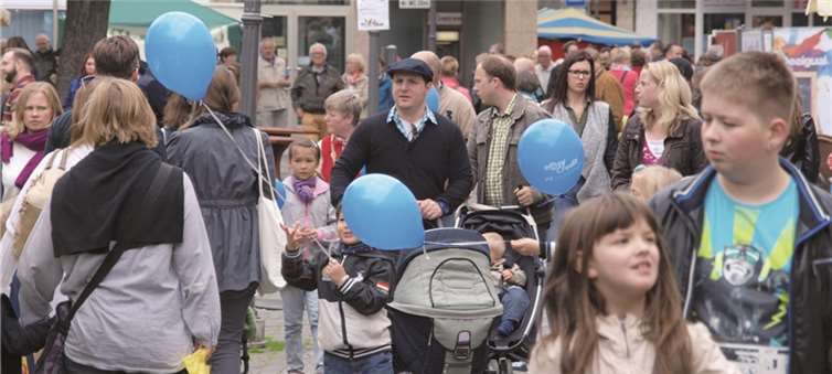 Dichtes Gedränge herrschte in der Innenstadt zum Frühlingserwachen in Koblenz.  US