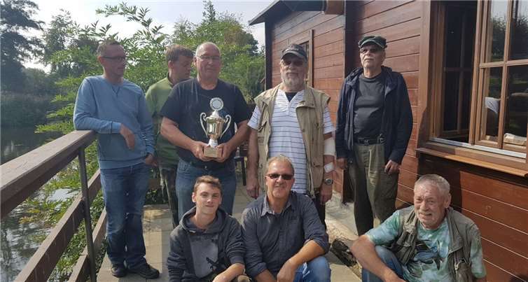 Didi Polanski konnte am Ende stolz den Pokal für das beste Fangergebnis entgegennehmen.  privat