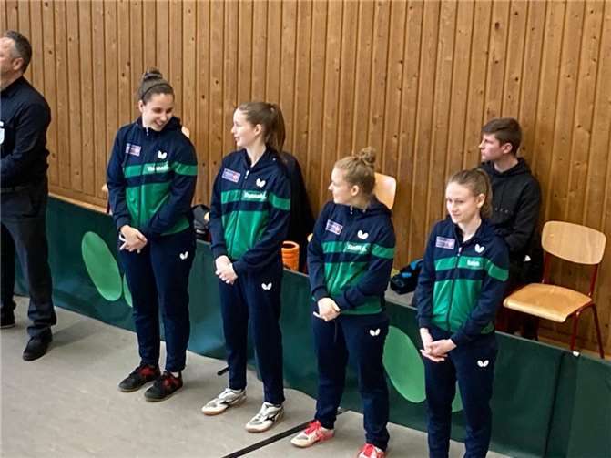 Die 1. Damenmannschaft Von links: Hannah Krießbach, Hannah Schönau, Steffi Hoffmann und Luisa Düchting.  Foto: TTC Fritzdorf