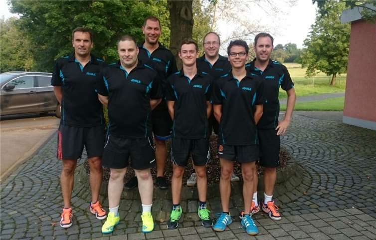 Die 1. Herren-Mannschaft (2. Bezirksdliga KO/NR). V.l.: Heiko Fettelschoß, Marc Brathuhn, Knut Kulpe, Paul Koschay, Thomas Fritsch, Alexander Kulpe, Manuel Stützel.privat