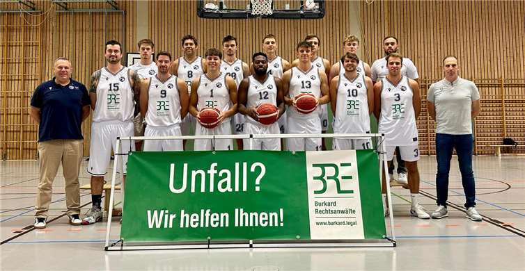 Die 1. Herrenmannschaft von Future Sports Meckenheim startet mit einem Sieg in die Saison.  Foto: Alexander Hillmann