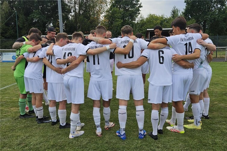 Die 1. Mannschaft holte in der Nachspielzeit noch einen Punkt beim Aufsteiger SG Puderbach.