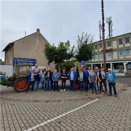 Die 10 Ex-Prinzen, Ex-Prinzessin Sandra und sieben weitere Gäste. Foto: Privat