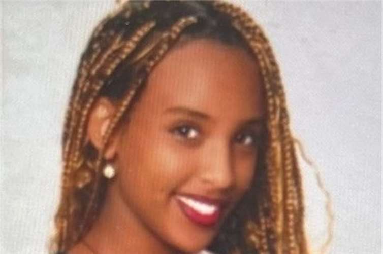 Die 15-jährige Sabrina W. aus Schwalmstadt (Hessen) wird vermisst.  Foto: Polizei Homberg