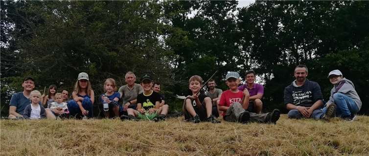 Die 18 Teilnehmer hatten sichtlich Spaß bei der Wanderung. Foto: privat