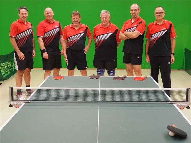 Die 2. Freizeitmannschaft: v.li. Braun, Schmitz, Kracht, Haas, Geider und Ehrmann. Foto: SV Urmitz